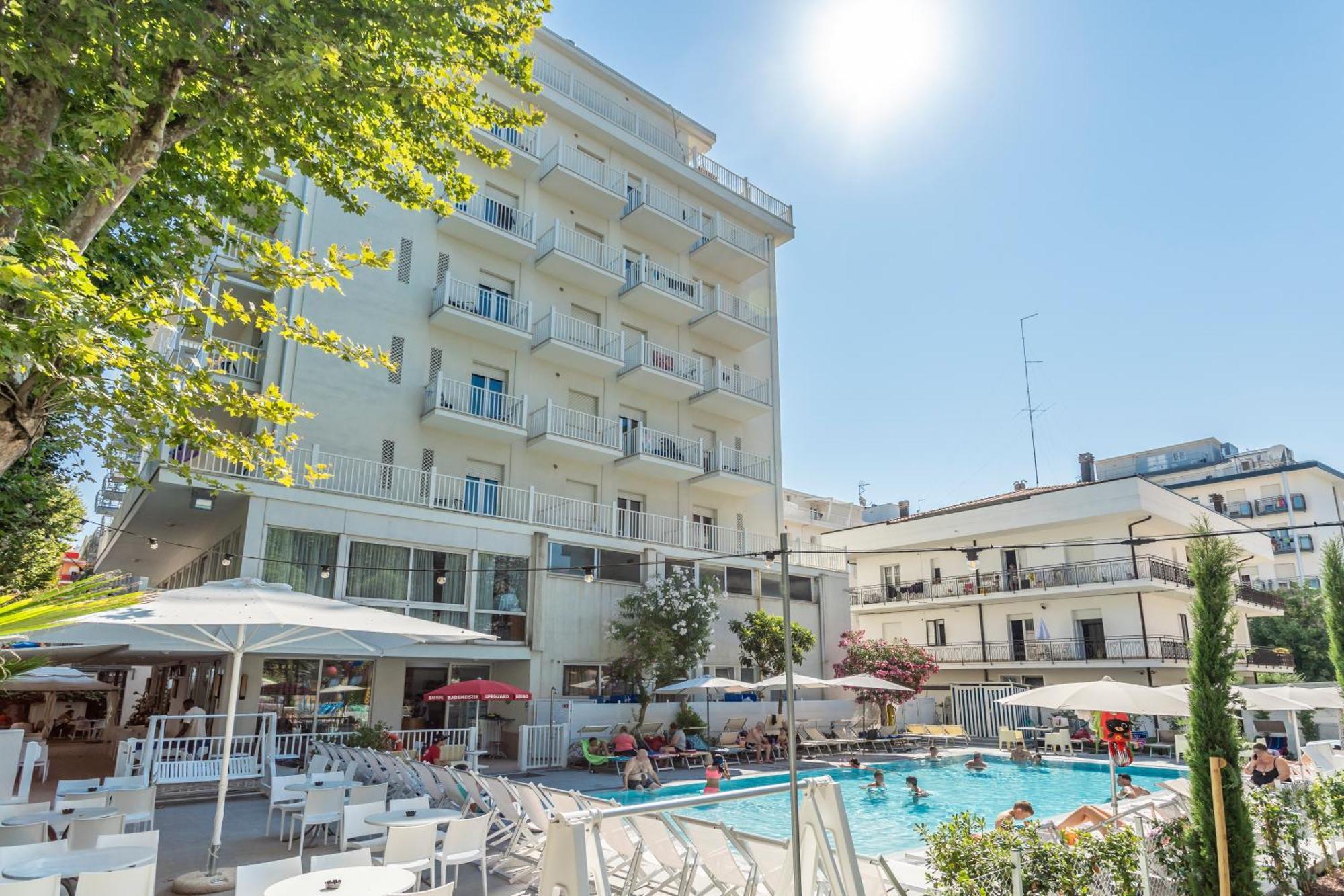Hotel Aiglon Rimini Buitenkant foto